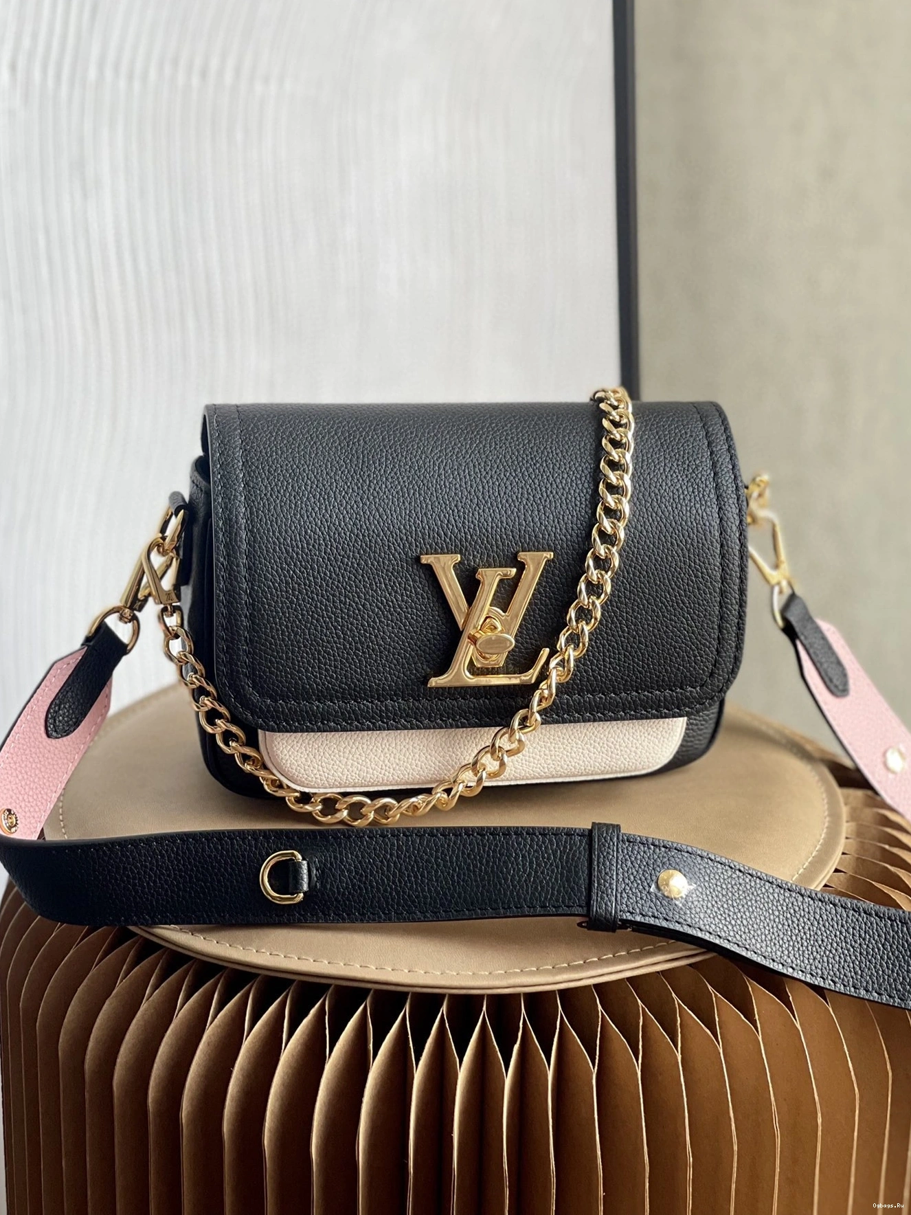 VUITTON LOUIS LOCKME TENDER 0417